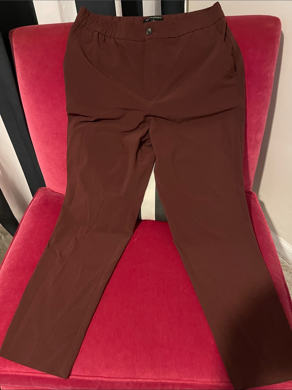 Banana Republic Women's Wine Stretch Pull-On Pants 6